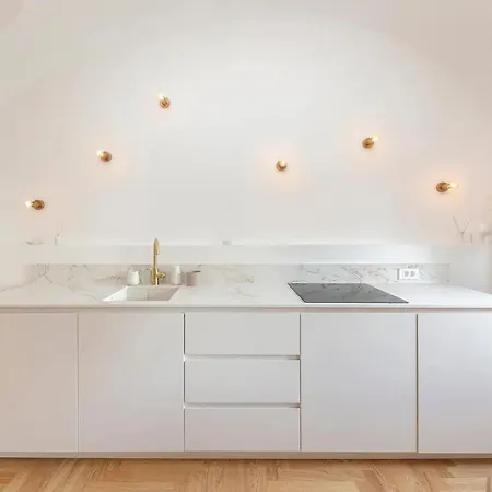 Apartment Razkosno Stanovanje Na Grajskem Gricu *